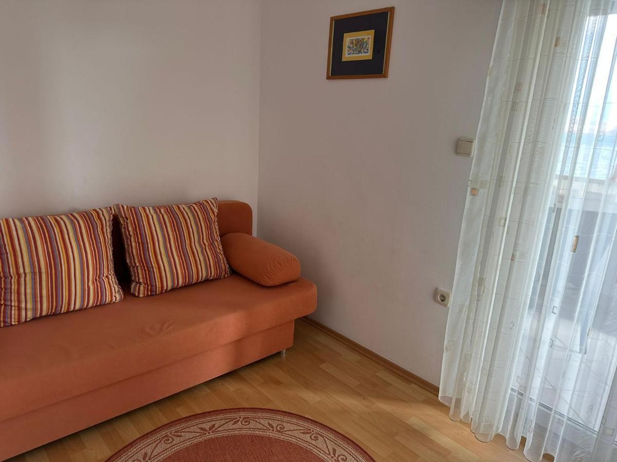 Apartmani Карлобаг Екстер'єр фото